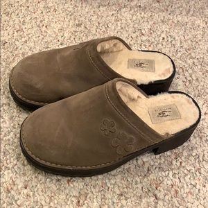 UGG slides